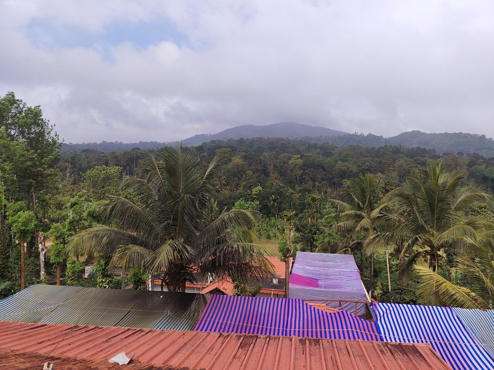Shivalaya Homestay, Madikeri Siddapura  Экстерьер фото